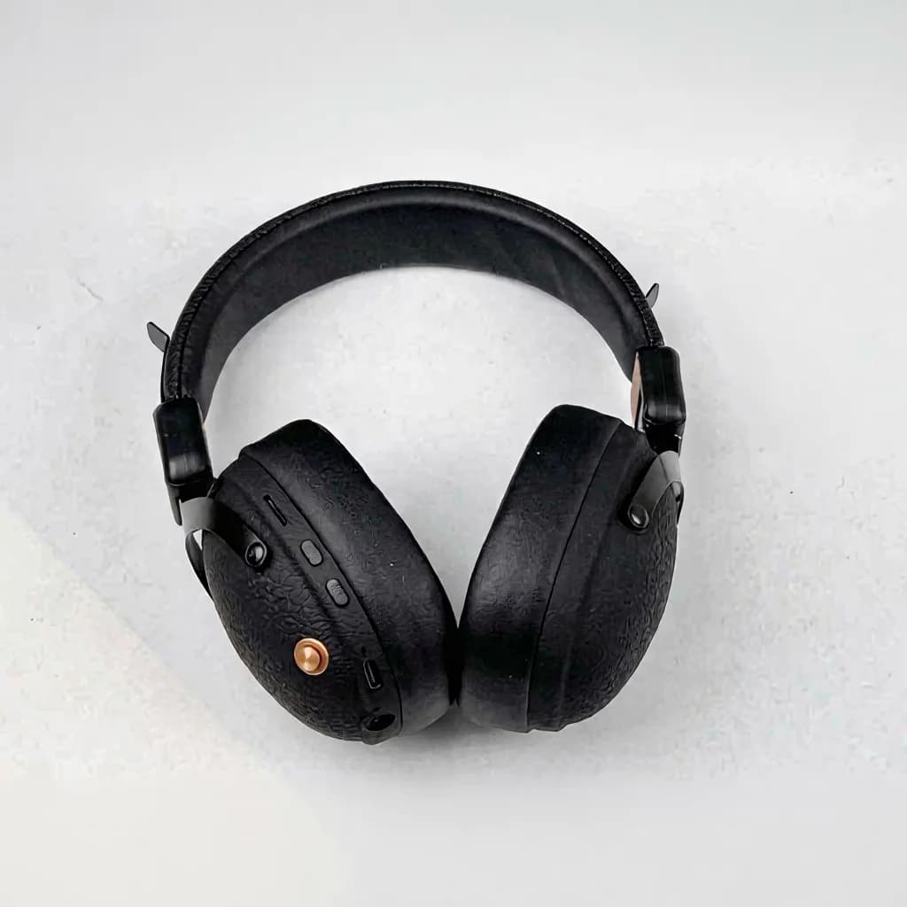 Retro bezdrátová sluchátka přes uši s Bluetooth 5.4 a dlouhou výdrží