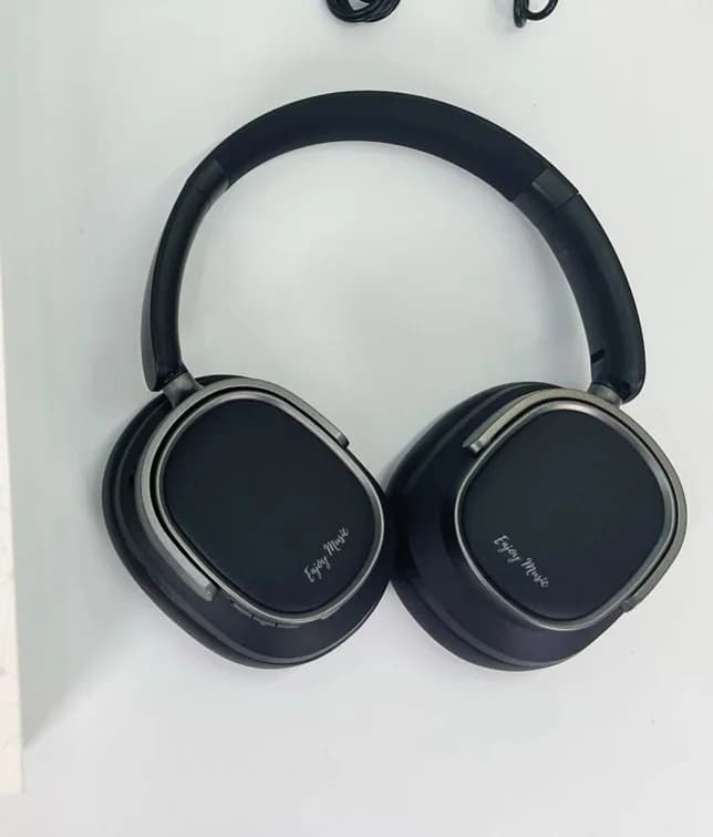 Retro Bluetooth sluchátka přes uši s aktivním potlačením hluku